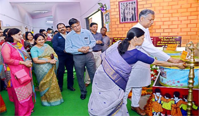 एनटीपीसी सीपत में बनाई गई नेकी की दीवार