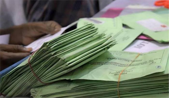 असम में डाक मतपत्र के साथ मिला अधिकारी, जांच जारी