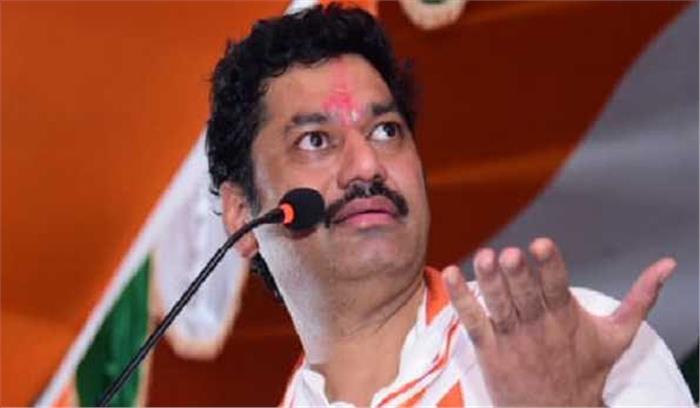 राकांपा उम्मीदवार मुंडे के खिलाफ आचार संहिता उल्लंघन का मामला दर्ज