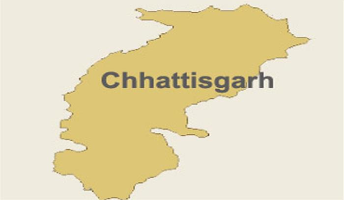 मोपका में ग्रामीणों ने सुराज दल को बनाया बंधक मोपका में ग्रामीणों ने सुराज दल को बनाया बंधक