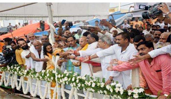 अटल की अस्थियां अयोध्या में सरयू नदी में की प्रवाहित