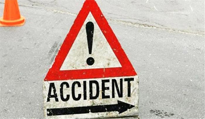 बिहार : सड़क हादसे में तीन की मौत