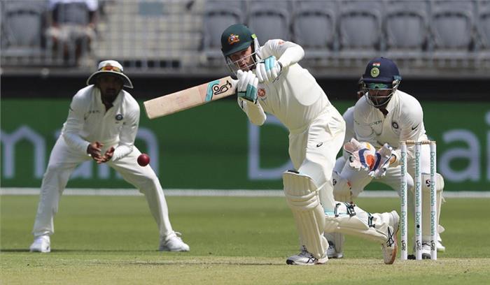 एडिलेड टेस्ट : ऑस्ट्रेलिया को 4 विकेट के नुकसान पर 117 रन