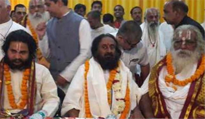 अयोध्या के मंदिर-मस्जिद मसले पर श्री श्रीरविशंकर ने नृत्य गोपाल से की मुलाकात