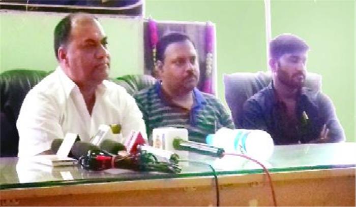 सरकार का निर्णय ऐतिहासिक: डॉ.द्विवेदी