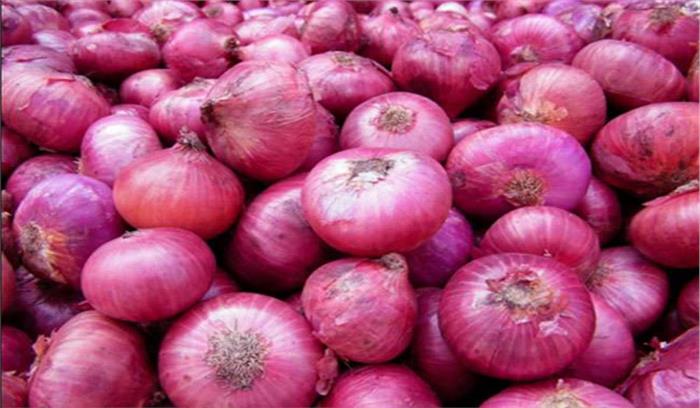 दिल्ली में 100 रुपये किलो हुआ प्याज, जबकि 50 फीसदी टूटा थोक भाव