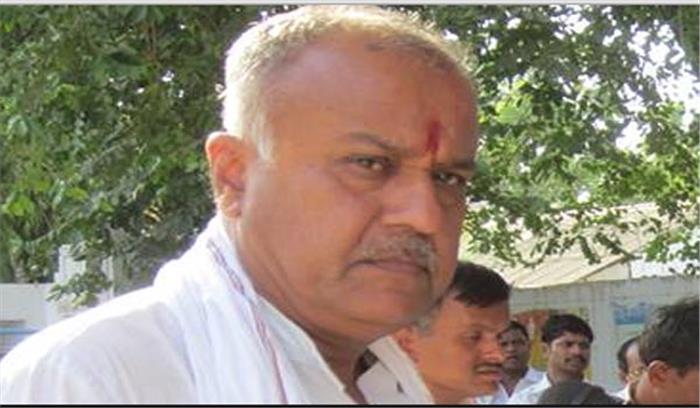 कांग्रेस ने धर्म को औजार बनाकर धर्मनिरपेक्षता को बेनकाब किया: चौहान