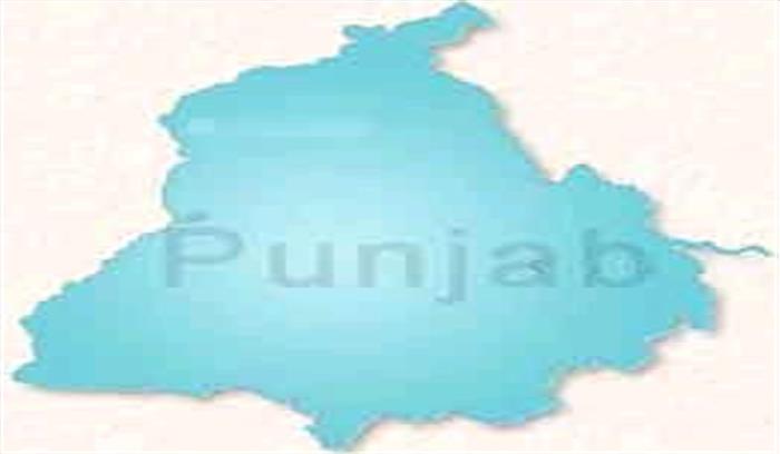 भाजपा नेताओं ने जलाया चीनी समान