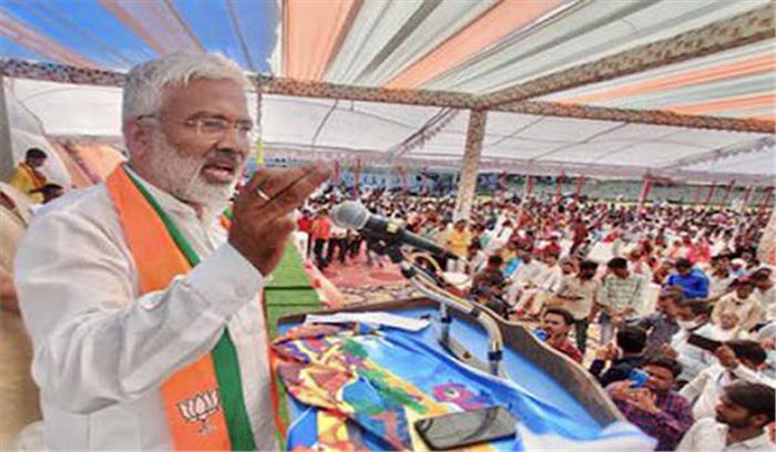 भाजपा में जातिवाद और वंशवाद का कोई स्थान नहीं : स्वतंत्र देव भाजपा में जातिवाद और वंशवाद का कोई स्थान नहीं : स्वतंत्र देव