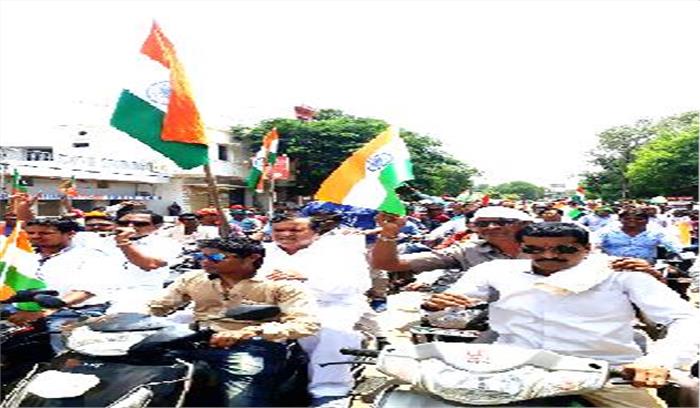 भाजपा मंडल ने निकाला तिरंगा यात्रा