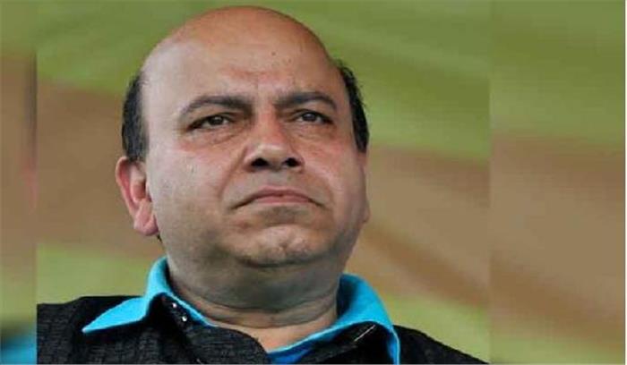 बीजेपी नेता विजय जॉली की पार्किंग में खड़ी कार से  बैग चोरी