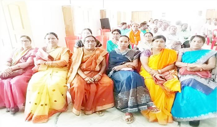 मोदी की लोकप्रियता और अपनी गिरती साख से बौखला गई कांग्रेस : चन्दूलाल मोदी की लोकप्रियता और अपनी गिरती साख से बौखला गई कांग्रेस : चन्दूलाल