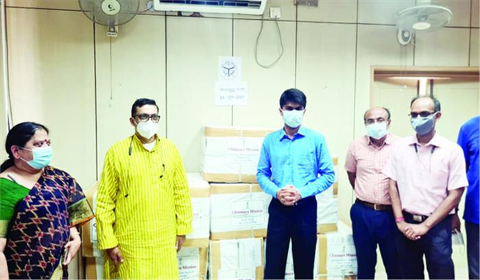 भाजपा प्रवक्ता ने नोएडा के डीएम को दिए 10 ऑक्सीजन कंसंट्रेटर