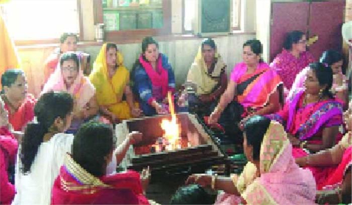 भाजपा महिला मोर्चा ने मांगी सीएम के लिए दुआएं