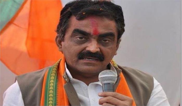 भाजपा सरकारों की योजनाएं जन-जन तक पहुंचाएं : राकेश सिंह
