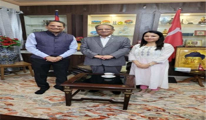 भाजपा नेता चौथाईवाले नेपाल में ओली, प्रचंड व अन्य शीर्ष नेताओं से मिले