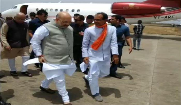 जबलपुर पहुंचे अमित शाह, शिवराज सिंह चौहान ने किया स्वागत