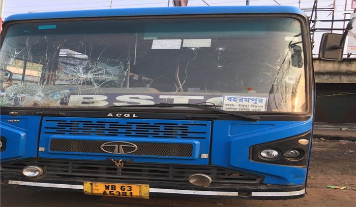 बंगाल में भाजपा के ‘बंद’ के दौरान हिंसा, जनजीवन प्रभावित