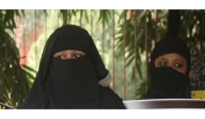 बुर्का पर बयान पर भाजपा के मंत्री को नोटिस