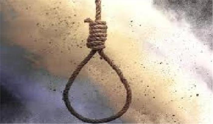 भाजपा पार्षद अपने दफ्तर में फांसी पर झूला