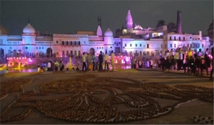 भाजपा ने कहा, यूपी में सैद्धांतिक रूप से है विपक्ष की एकता, 50 फीसदी से ज्यादा वोटों पर है नजर भाजपा ने कहा, यूपी में सैद्धांतिक रूप से है विपक्ष की एकता, 50 फीसदी से ज्यादा वोटों पर है नजर