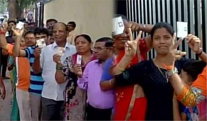 महाराष्ट्र: BMC चुनाव जारी, 10 बजे तक 10 फीसदी हुआ मतदान