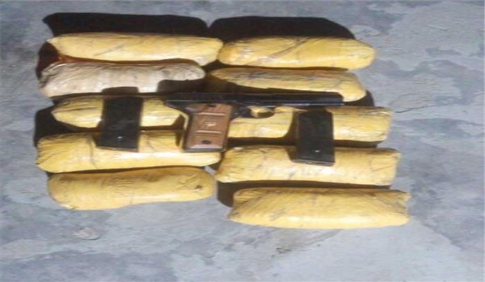 बीएसएफ ने मुठभेड़ में एक पाकिस्तानी तस्कर को किया ढेर