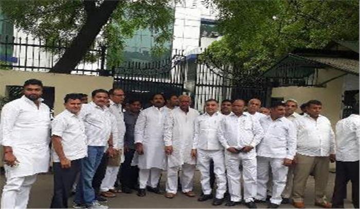 बसपा प्रतिनिधिमंडल ने सीईओ के समक्ष रखी किसानों की समस्या