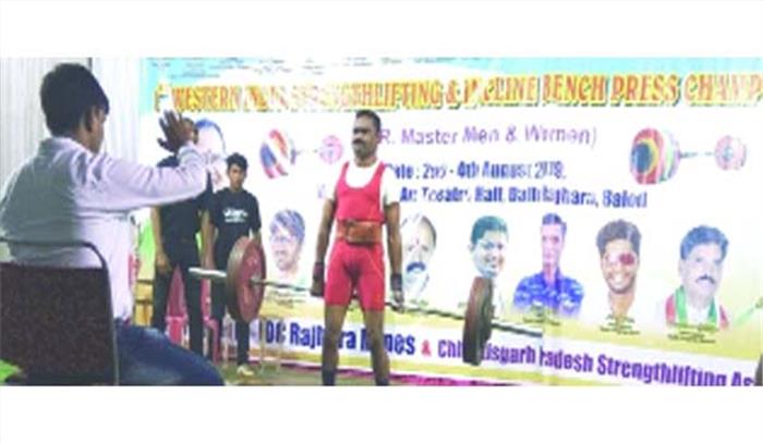 वेस्टर्न इंडिया स्टैंग्थ लिफ्टिंग तथा इंक्लाइन बैंच प्रेस चैंपियनशिप में खिलाड़ियों ने श्रेष्ठ प्रदर्शन किया 