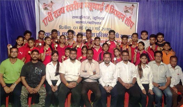 कृष्णा व नेहा चुने गए बेस्ट फाइटर कृष्णा व नेहा चुने गए बेस्ट फाइटर