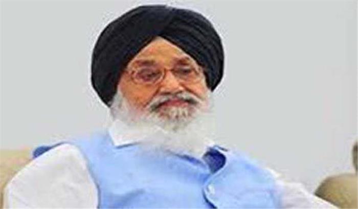 बादल ने दी चौटाला परिवार को एकजुट होने की नसीहत