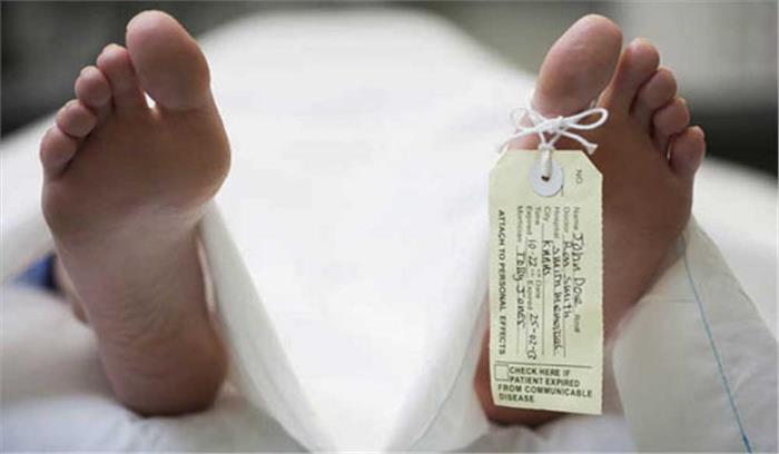 बदायूं में ट्रक ने छह को रौंदा,दो मरे