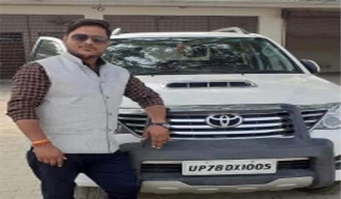 मारे गए गैंगस्टर अमर दुबे का पिता 5 साल बाद जिंदा