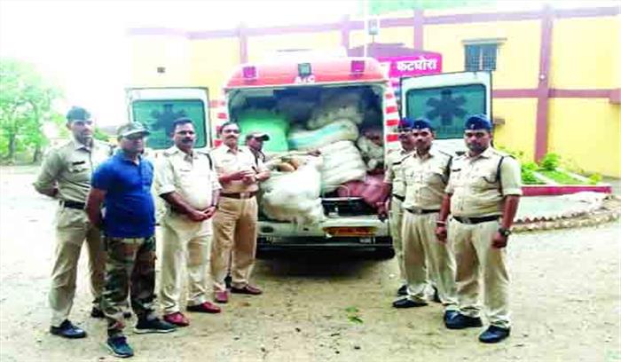 एम्बुलेंस की आड़ में तस्करी,40 लाख का गांजा बरामद