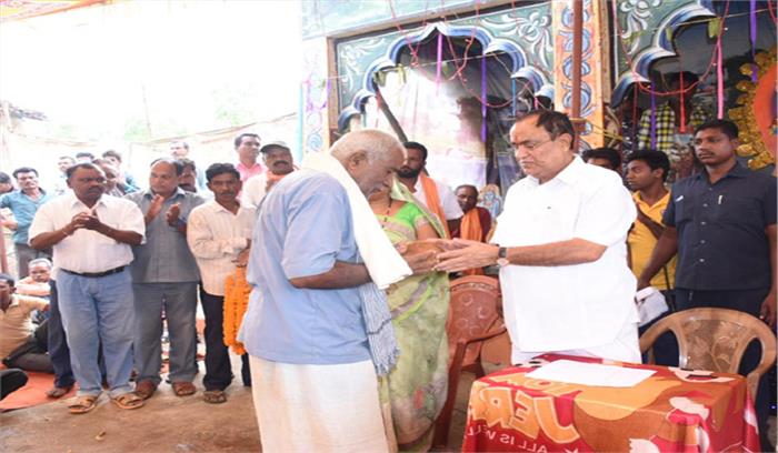 काम करने वाली सरकार का साथ दे : गौरीशंकर