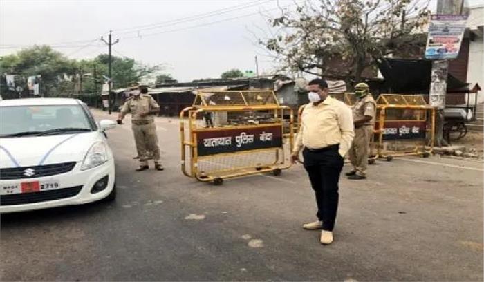 बांदा में पूर्ण बंद का पालन कराने सड़क पर उतरे डीआईजी