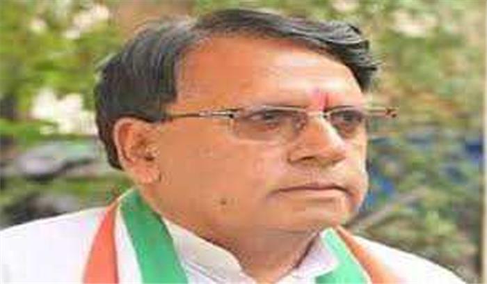 बंगलूर में मौजूद विधायक दबाव में बोल रहे है - शर्मा