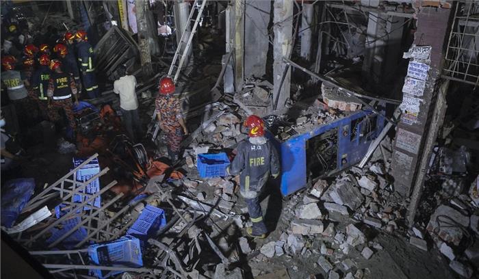 ढाका में विस्फोट के बाद इमारत ढहने से 7 लोगों की मौत