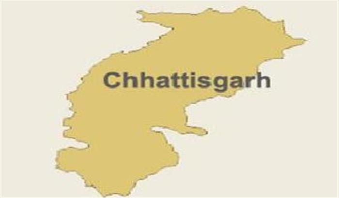 ग्रामीण बैंक से 6 लाख ले उड़े चोर