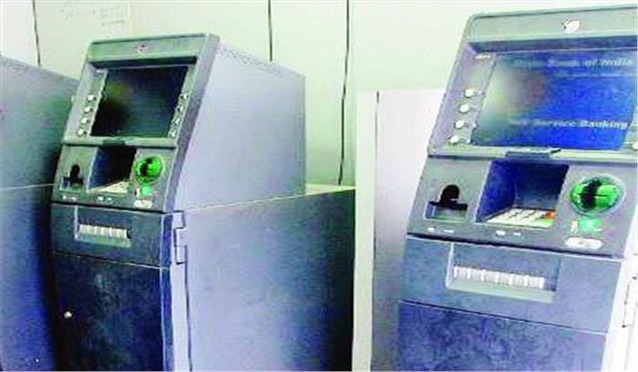  लोगों को त्यौहार में उठानी पड़ रही परेशानी,कई एटीएम खाली