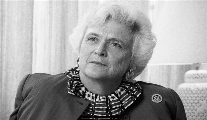 बीमारी से पीड़ित अमेरिका की पूर्व पहली महिला बारबरा पियर्स बुश का निधन