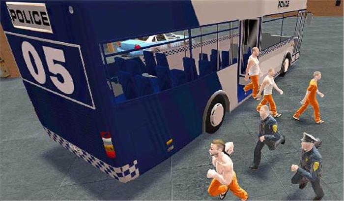 पुलिस को चकमा देकर कैदी फरार