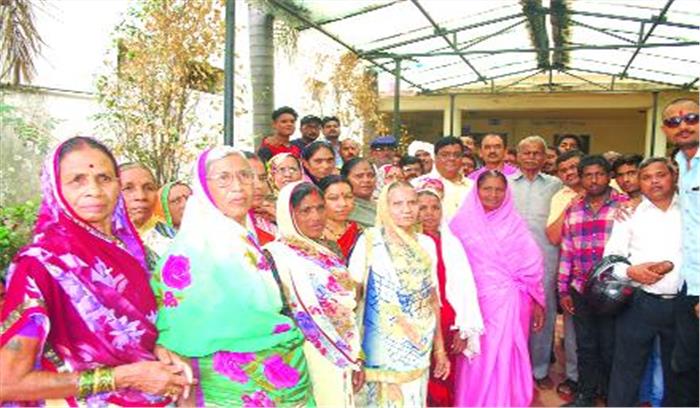 बस्ती को बचाने लामबंद हुए खम्हारडीहवासी