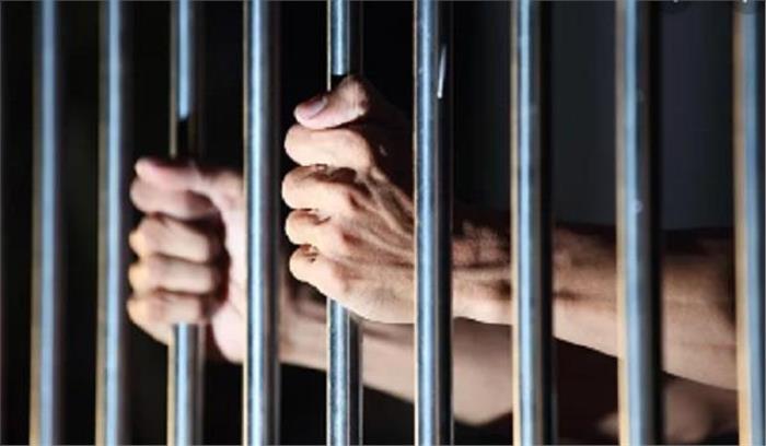 बस्ती मे जिला अस्पताल से कैदी फरार