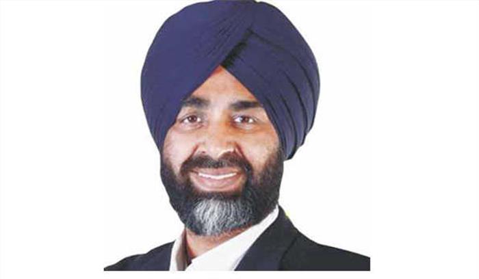 मनप्रीत बादल ने सिविल अस्पताल को मुहैया करायीं 50 पीपीई किटें