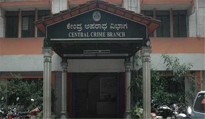 कर्नाटक : पूर्व मंत्री रेड्डी के बंगले पर छापा