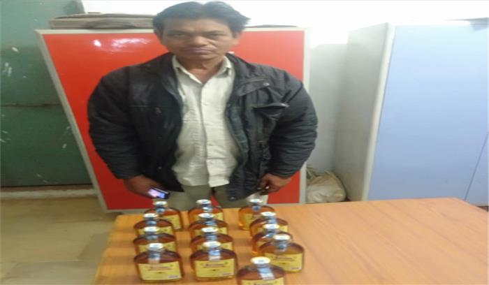 शराब कोचिया को पुलिस ने किया गिरफ्तार शराब कोचिया को पुलिस ने किया गिरफ्तार