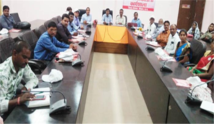 बेमेतरा: ठोस एवं तरल अपशिष्ट प्रबंधन पर कार्यशाला आयोजित