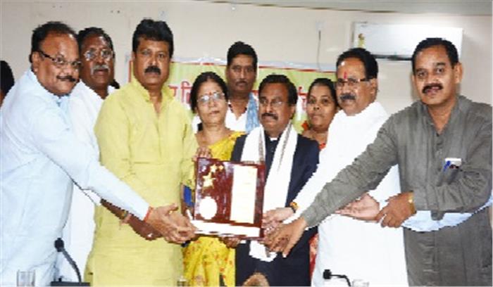 आरडीए सीईओ कावरे को बेमेतरा कलेक्टर बनने पर बिदाई