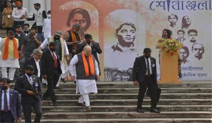 बंगाल में बन रहे बम, राज्यपाल ने गृहमंत्री शाह को सौंपी राजनीतिक हिंसा की रिपोर्ट